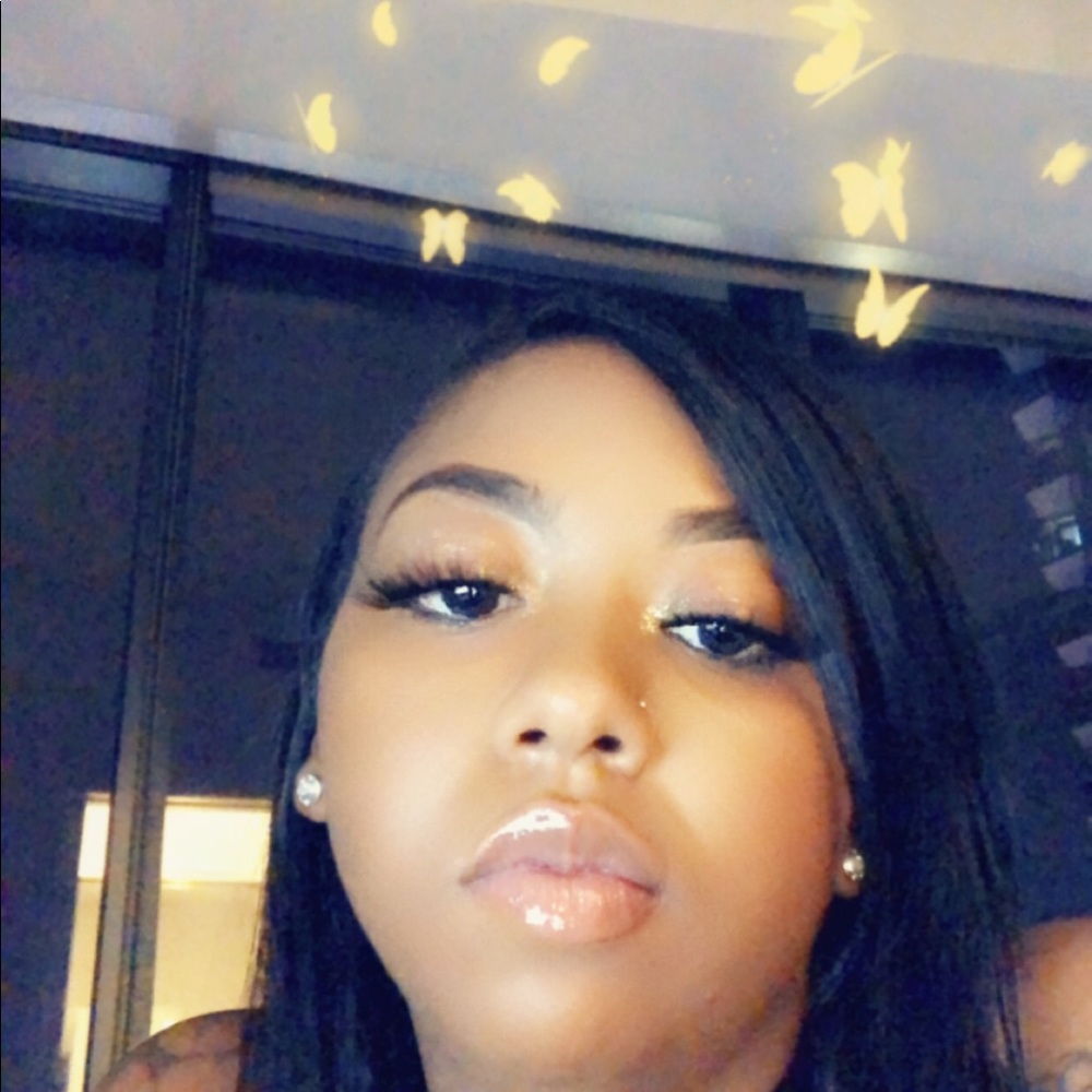 Meet your Posher, Jasmine